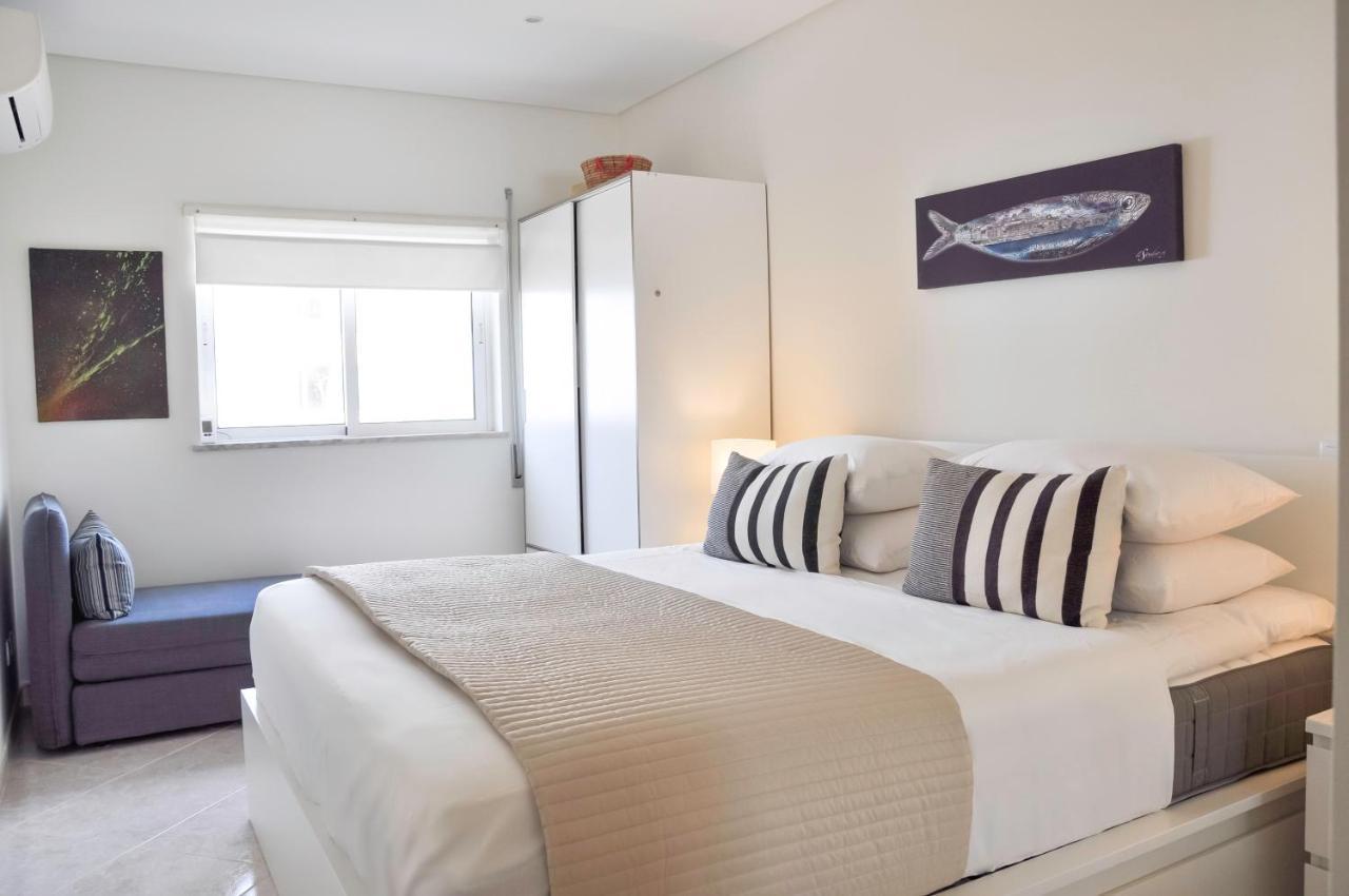 Lovelystay - 2Br Modern, Pool Access, Close To Marina & Beach Quarteira Extérieur photo